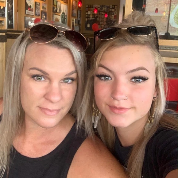 Meet your Posher, Tracy - Picture 3 of 5